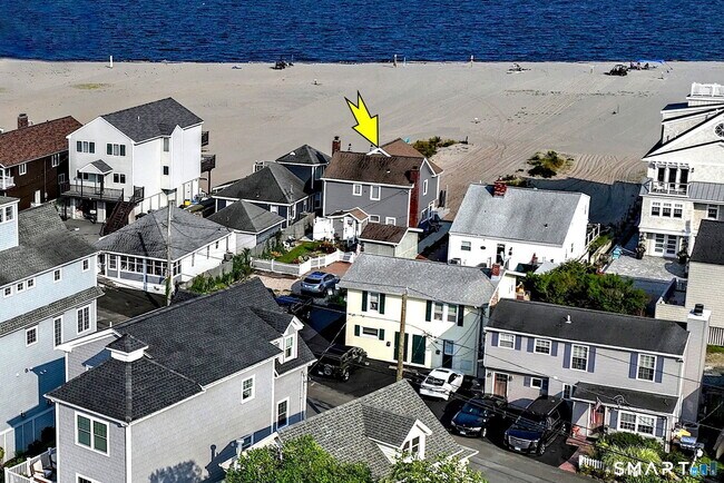 Foto del edificio - 25 Milford Point Rd