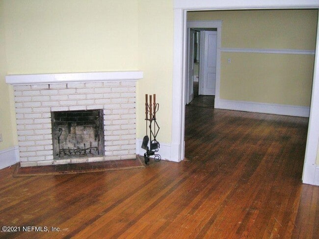 Foto del edificio - 2250 Myra St