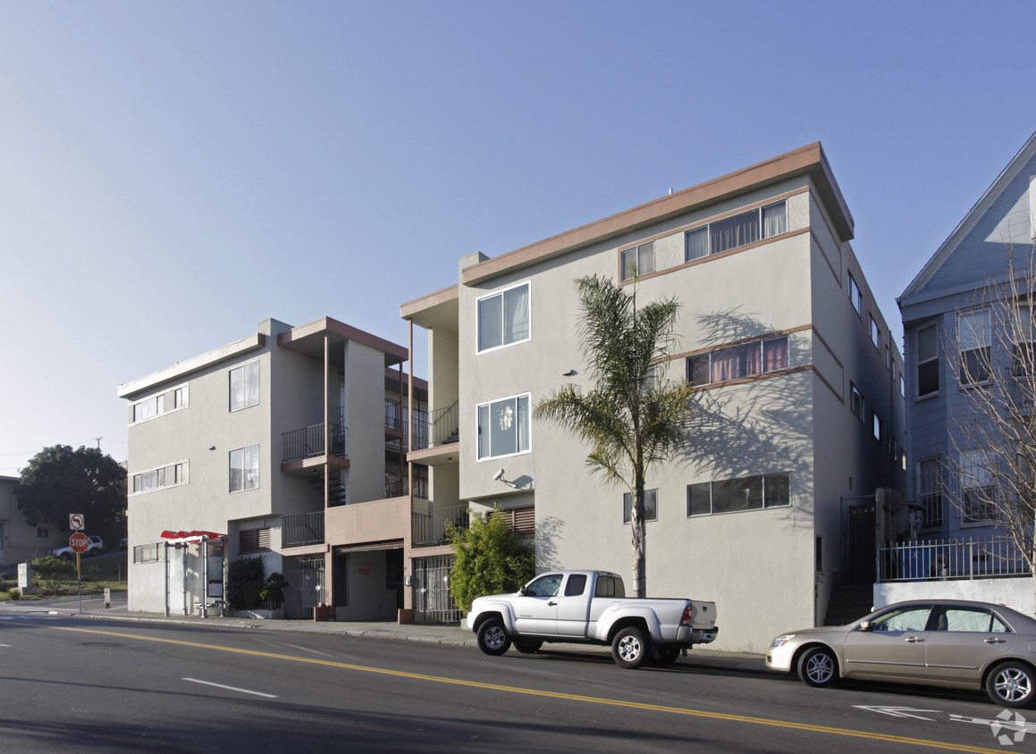 Building Photo - 3180-3190 San Bruno Ave