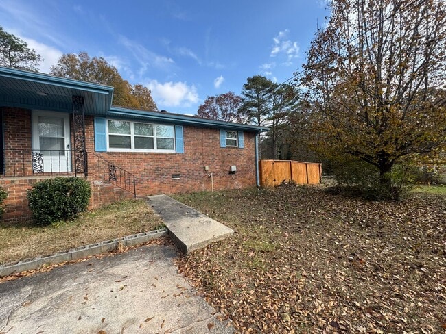 Building Photo - 5069 Flint Hill Rd SW