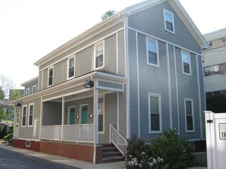 Building Photo - 340 Franklin St