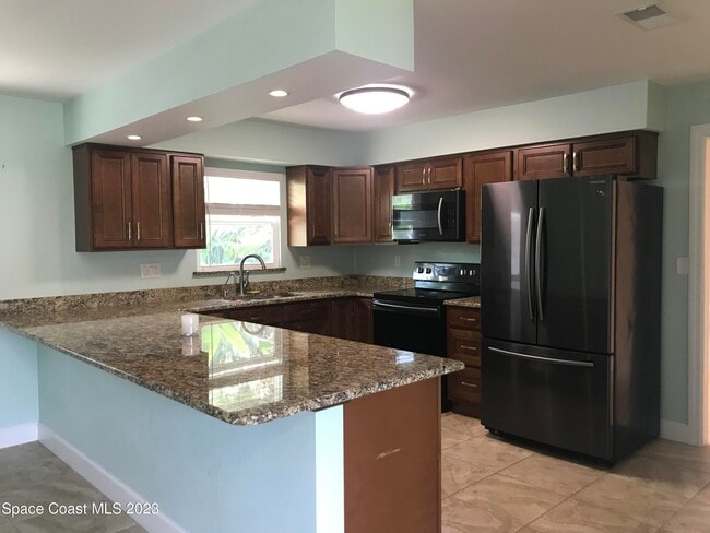 Foto del edificio - 136 Atlantic Dr