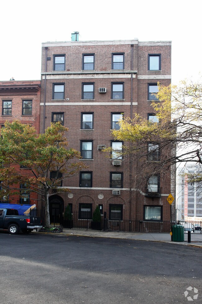 8 Remsen St, Brooklyn, NY 11201 Apartments Brooklyn, NY