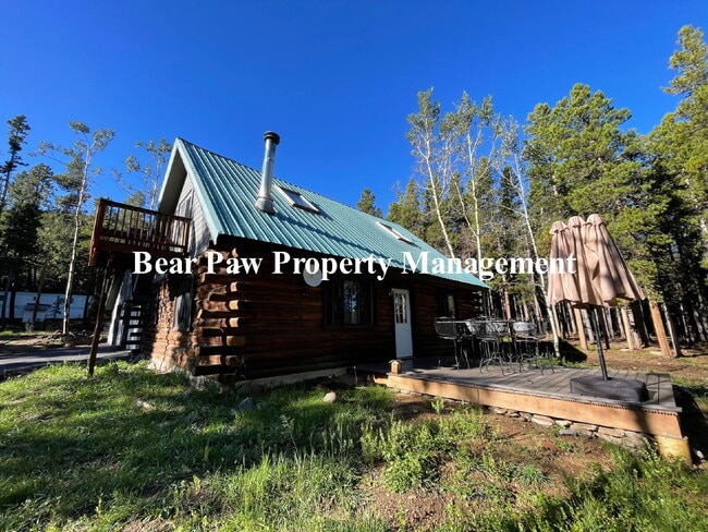 Building Photo - Perfect Mountain Log Home!