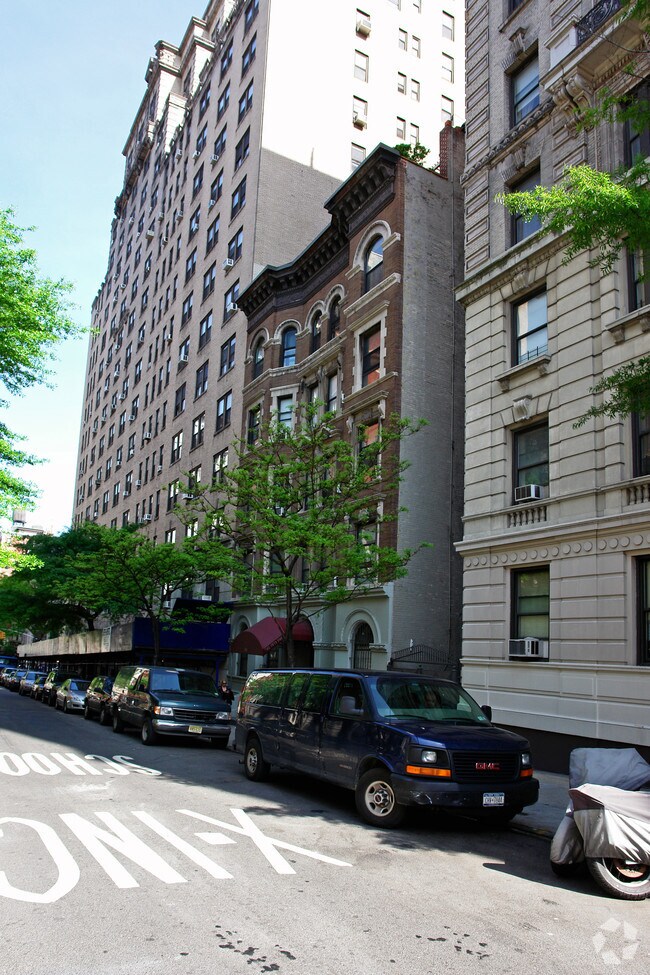 Foto del edificio - 255 W 92nd St