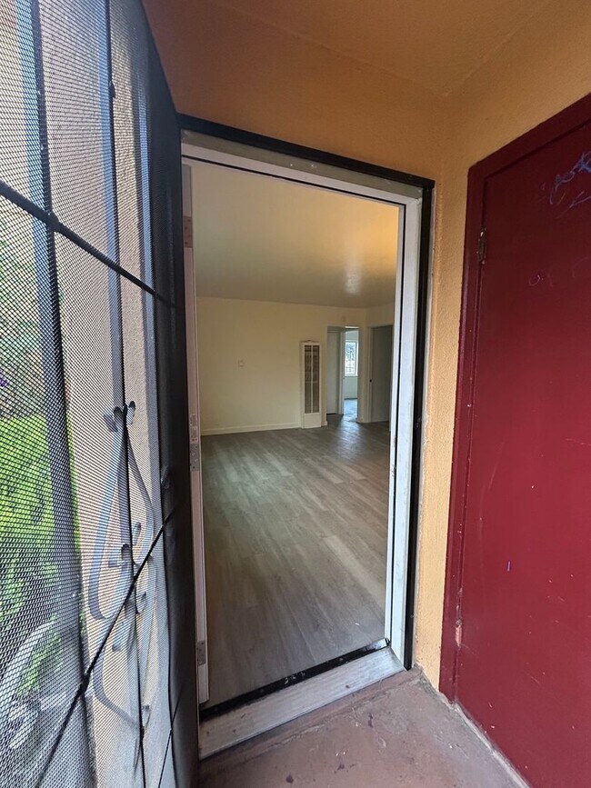 Foto del edificio - 2324 92nd Ave