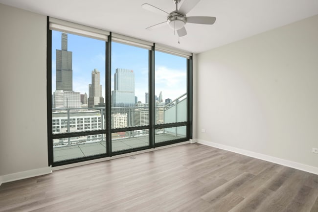 Photo - 760 W Adams St Apartment