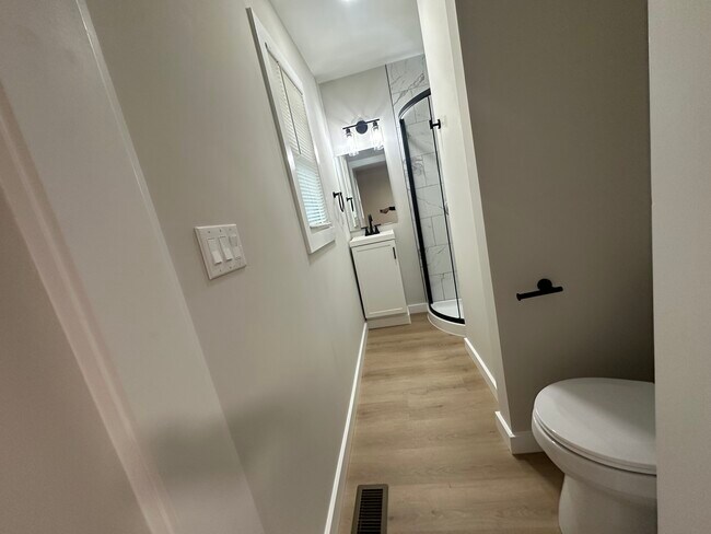 Foto del edificio - 102 Linda Dr