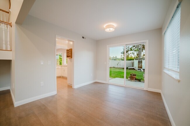 Building Photo - 1811 Autumn Pl