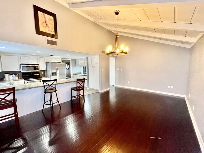 Foto del edificio - 3 Bedroom 2 Bath for Rent in Clinton