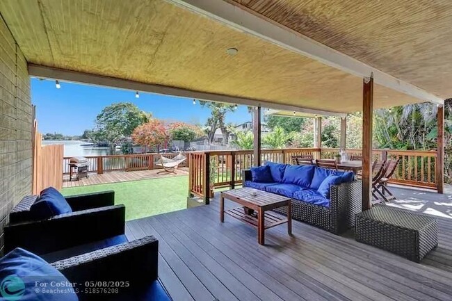 Building Photo - 2411 SW 58th Manor