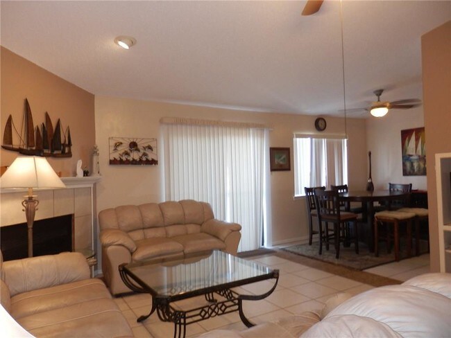 Building Photo - 15425 Fortuna Bay Dr