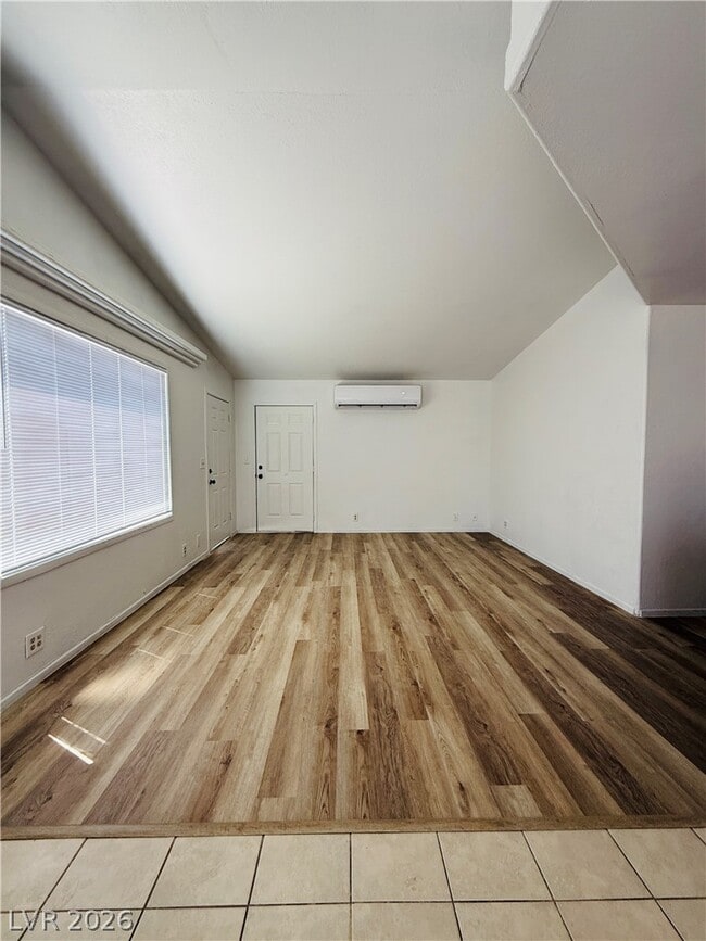 Foto del edificio - 1820 Galaxy St