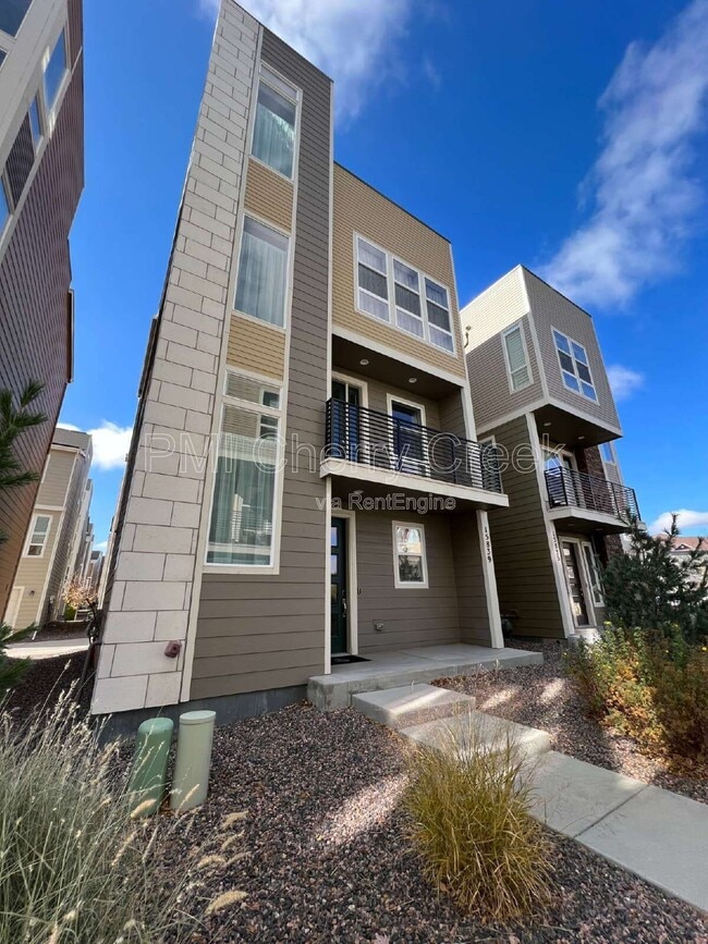 Building Photo - 15839 E Broncos Pl
