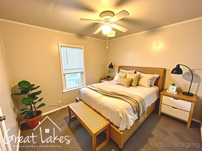 Foto del edificio - Homey 2 bedroom / 1 bathroom house now ava...