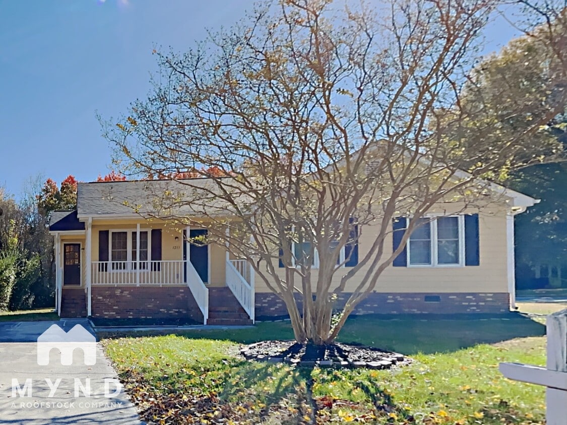 Primary Photo - 1213 Shakentown St