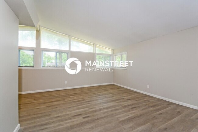 Foto del edificio - 4 Bedroom Pet-Friendly Home in Florissant,...
