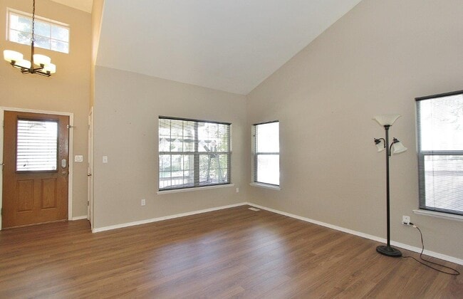 Building Photo - 11265 W Red Maple Dr
