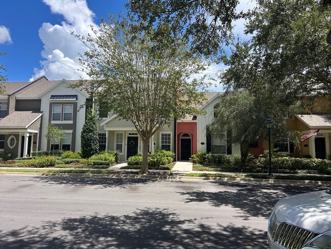 Building Photo - 2 BEDROOM VICTORIA PARK TOWNHOUSE AVAILABL...