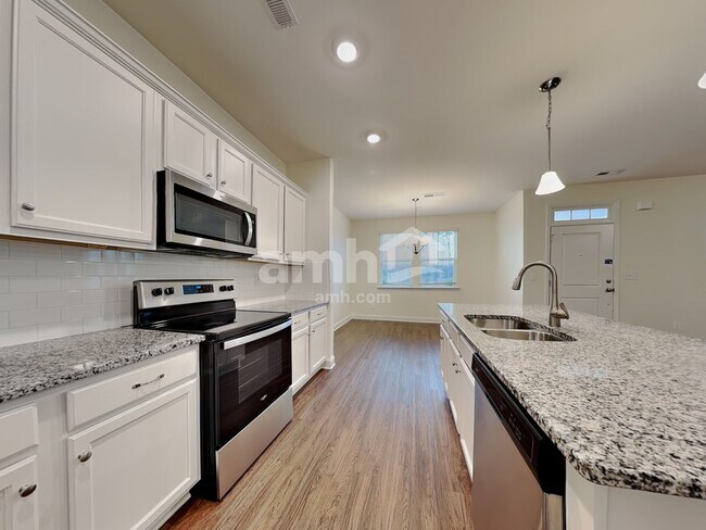 Building Photo - 2341 Cove Ct