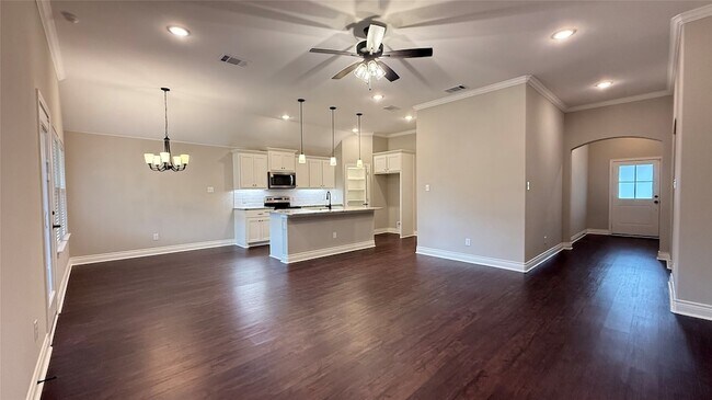 Foto del edificio - 704 Ransom Wy