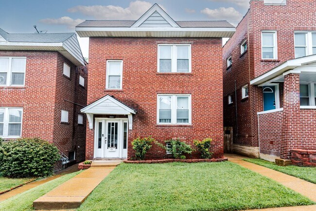 Foto del edificio - Modern, Stylish & Pet-Friendly 2BR in Towe...