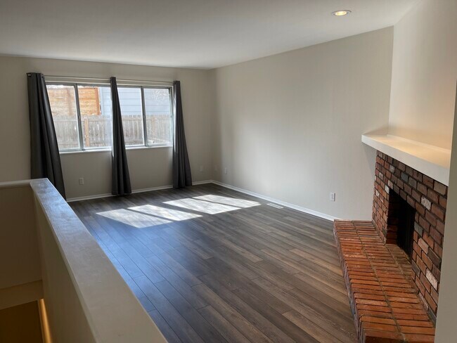 Foto del edificio - 805 Oxford Ln