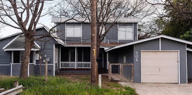 Building Photo - 506 E Glenn Ave