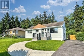 Building Photo - 205 Trowbridge Ave