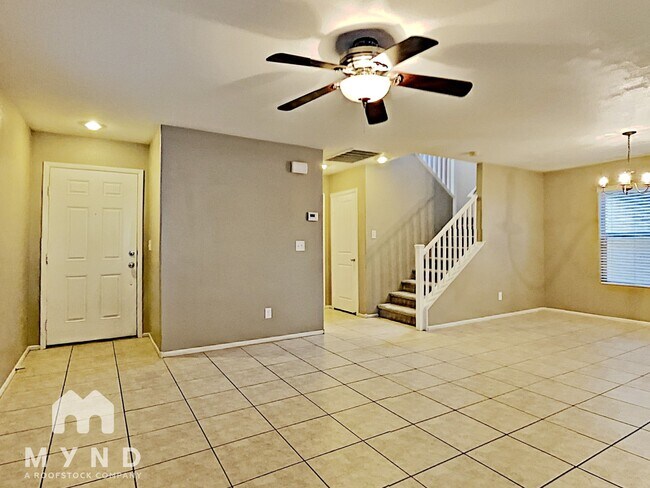 Foto del edificio - 60 Foxworth Ct