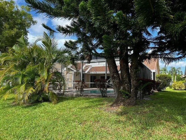 Foto del edificio - 6740 Brookhurst Cir