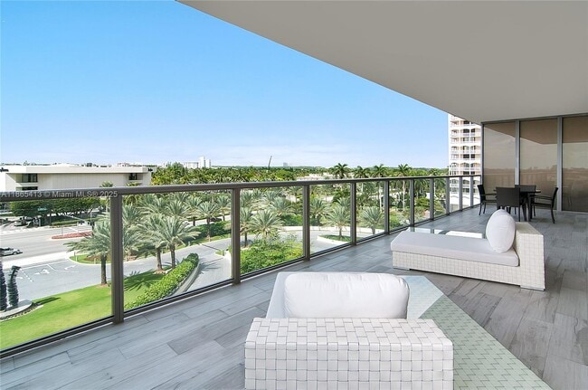 Foto del edificio - 9705 Collins Ave