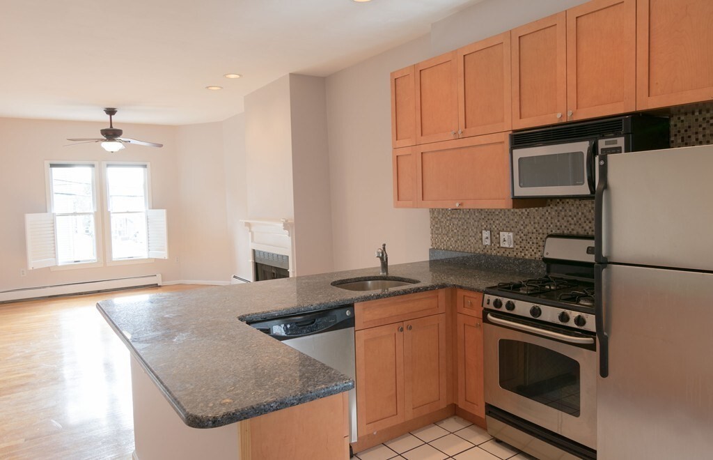 Foto principal - 186 W 7th St