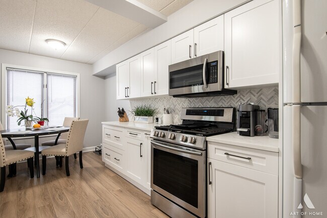 Foto del edificio - 11110 E Cove Cir