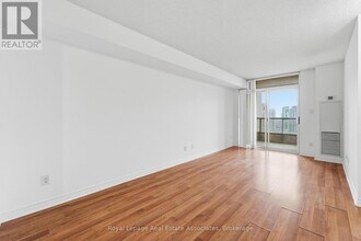 Building Photo - 3880 Duke of York Blvd