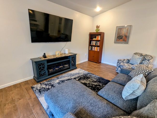 Building Photo - 4025 Spotted Dove Dr
