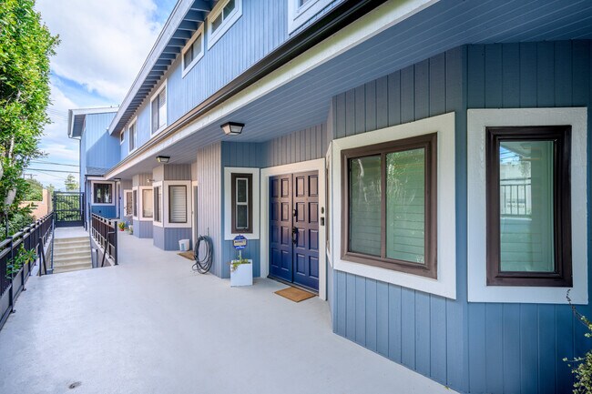 Foto del edificio - 13041 Moorpark St