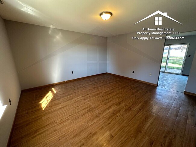 Foto del edificio - 531 Collier Ln