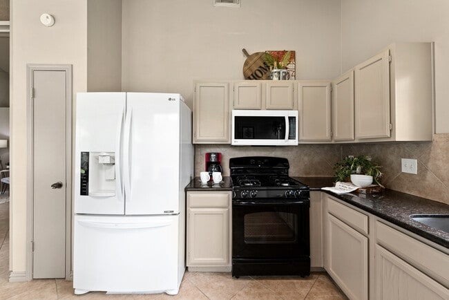 Building Photo - 20514 Blue Beech Dr