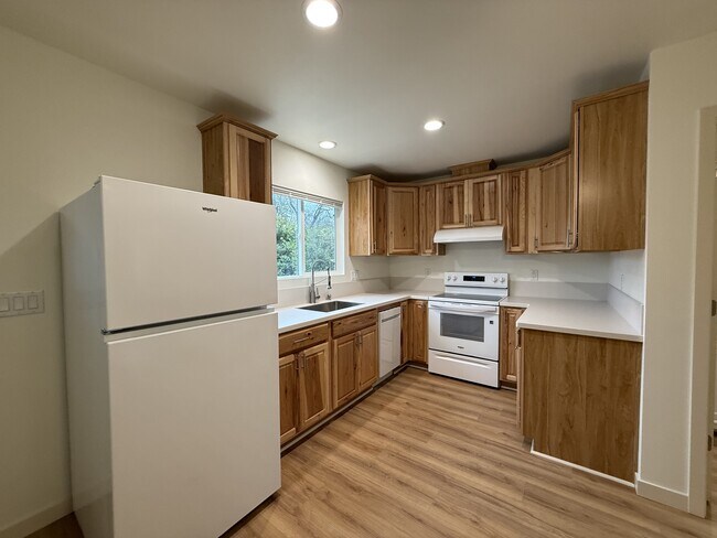 Foto del edificio - 535 W 1st Ave