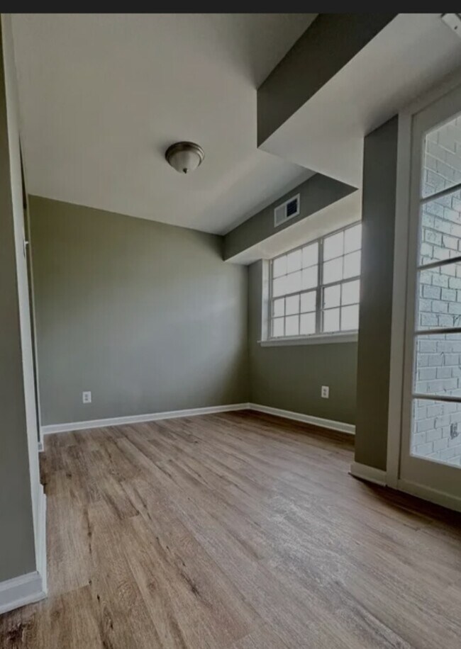 Dining Area - 7094 Spring Garden Dr