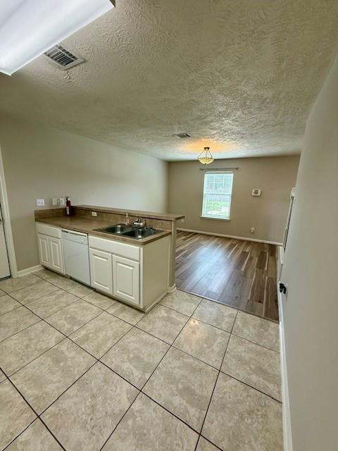 Foto del edificio - 28834 Red River Loop