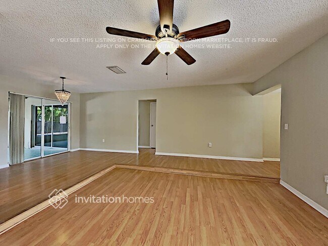Foto del edificio - 1195 NW 92nd Ave