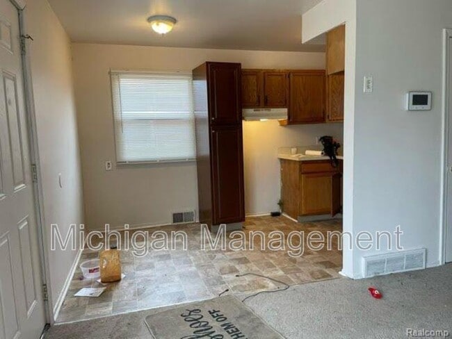 Building Photo - 2653 Ackley Ave
