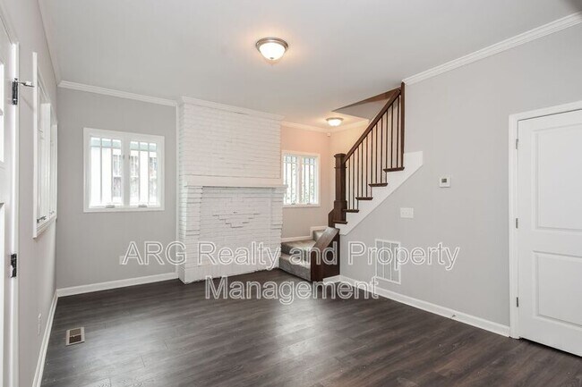 Foto del edificio - 393 Atwood St SW