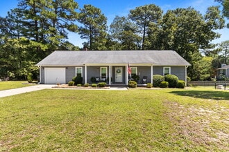 Building Photo - 6755 Brookshire St
