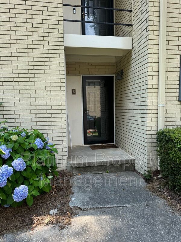 Building Photo - 311 Peachtree Hills Ave NE