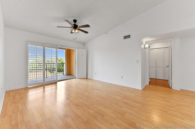 Building Photo - 140 Yacht Club Way