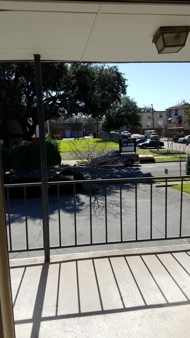 Vista desde el balcón - 4320 Holland Ave