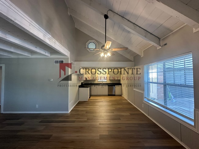 Building Photo - Coming Soon- 3 Bedroom 2 Bath in Whitehouse!